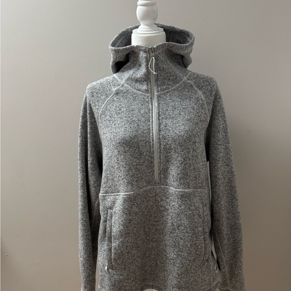 THE NORTH FACE Gray Hooded Pullover with Front Pocket